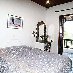 Paradise Hotel 3*