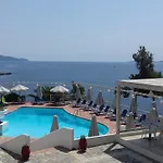 Paradise 3*