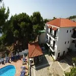Paradise 3*