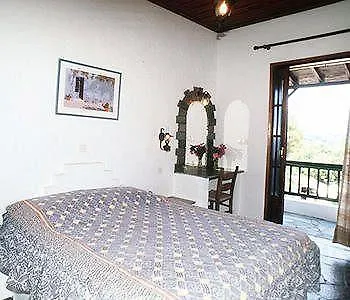Paradise Hotel 3*