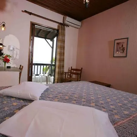Paradise 3*