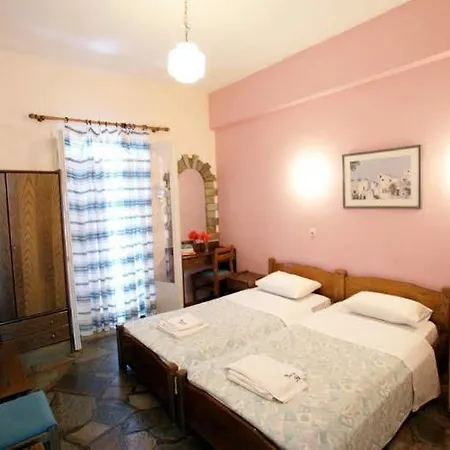 Paradise Hotel 3*