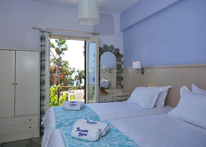 Paradise 3*