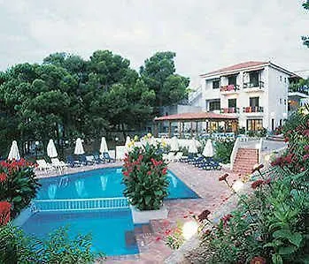 Paradise 3* Patitiri (Alonnisos)